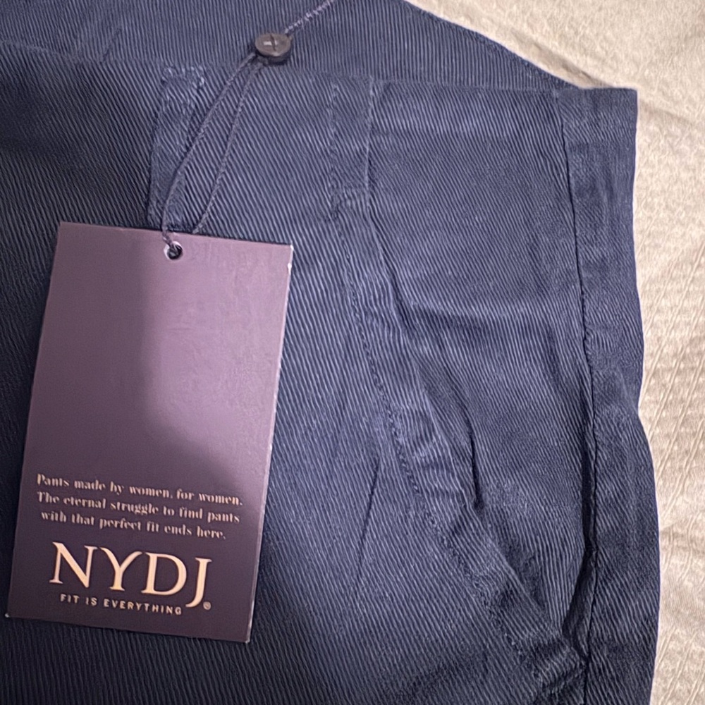 NYDJ Marilyn Straight Pants - Size 4 - Picture 11 of 13